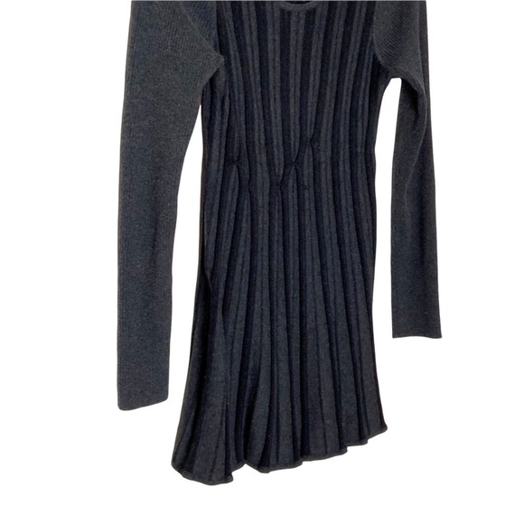 max EDITION long sleeve sweater dress. Kids Size M - Picture 3 of 5